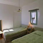 Feriehus Waterfront Luxurious - Kea Island Melissaki