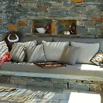Feriehus Waterfront Luxurious - Kea Island Melissaki