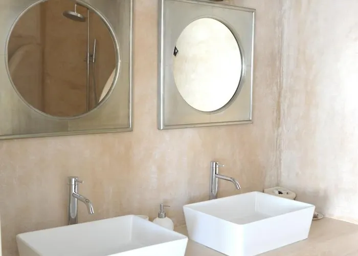 Nyaraló Waterfront Luxurious - Kea Island Meliszáki