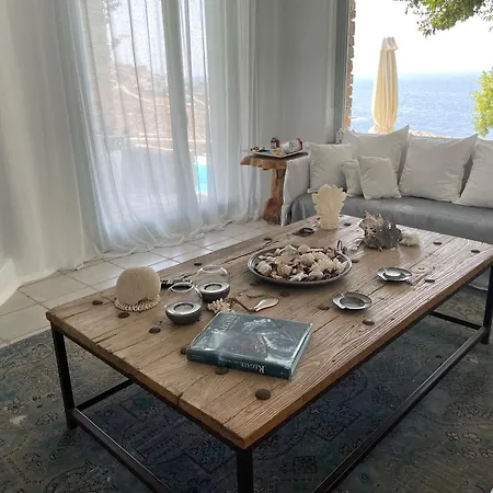 Waterfront Luxurious - Kea Island Melissaki