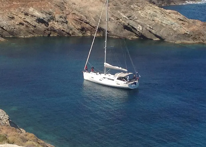 Waterfront Luxurious - Kea Island Melissaki